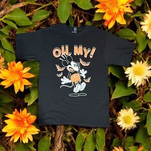Vintage-Inspired Mickey Mouse Halloween T-Shirt – “Oh, My!” Graphic Tee